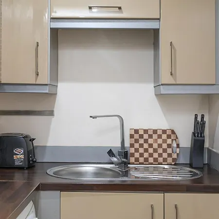 19 Quayside Apartment